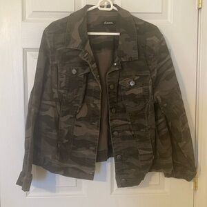 Boutique camo short jacket